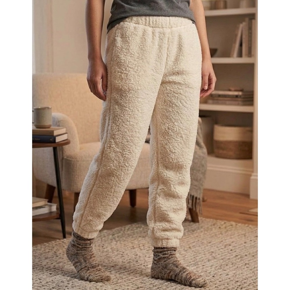 Abercrombie & Fitch Soft A&F Collection Cream Sherpa Fleece Joggers Womens S